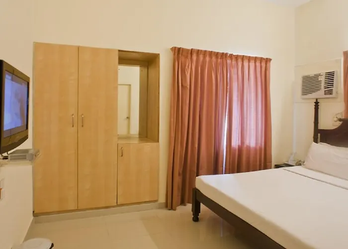 Crescent Homes, Adyar